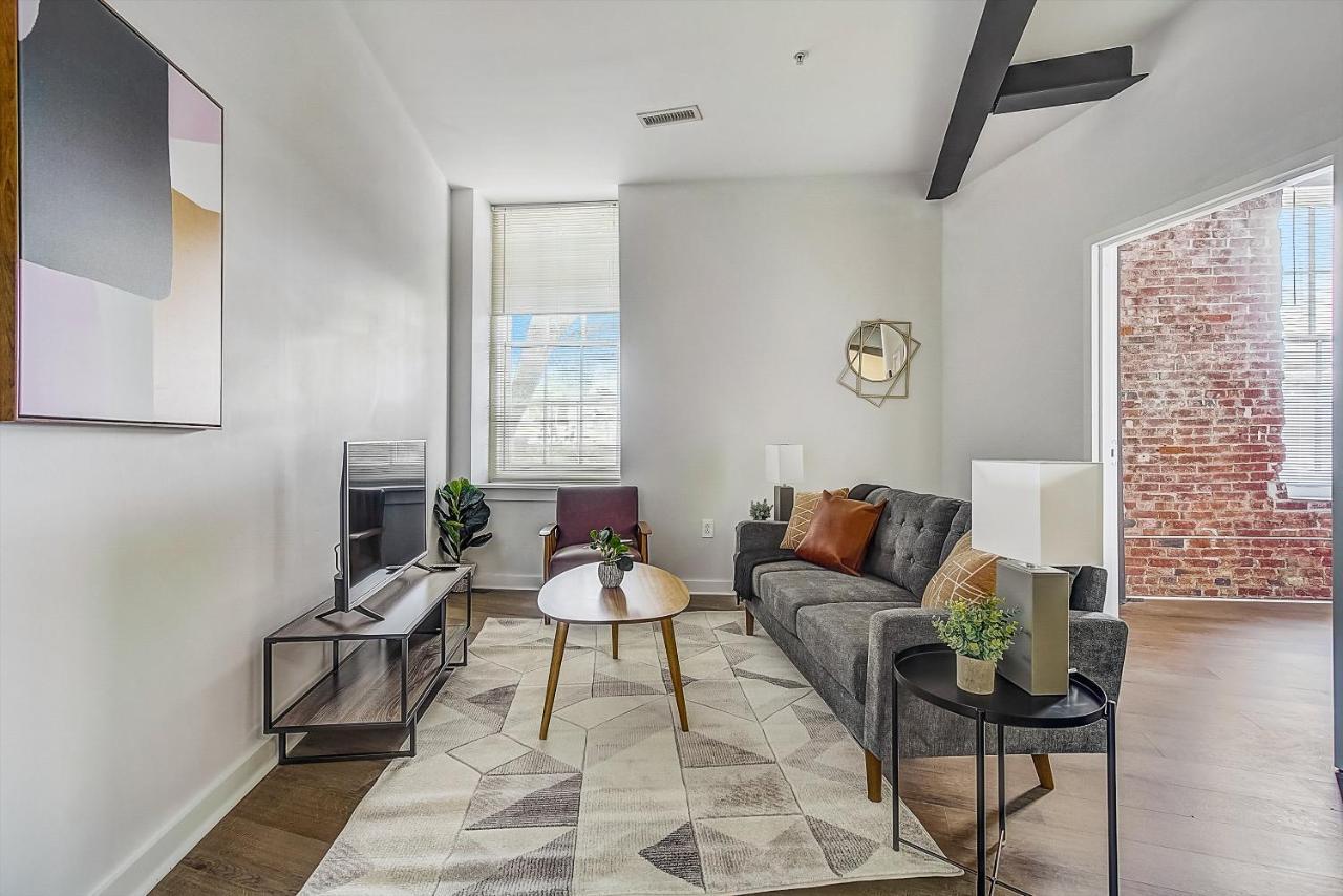 Appartement Frontdesk I Carriage Wheel Lofts Apts Philadelphie Chambre photo